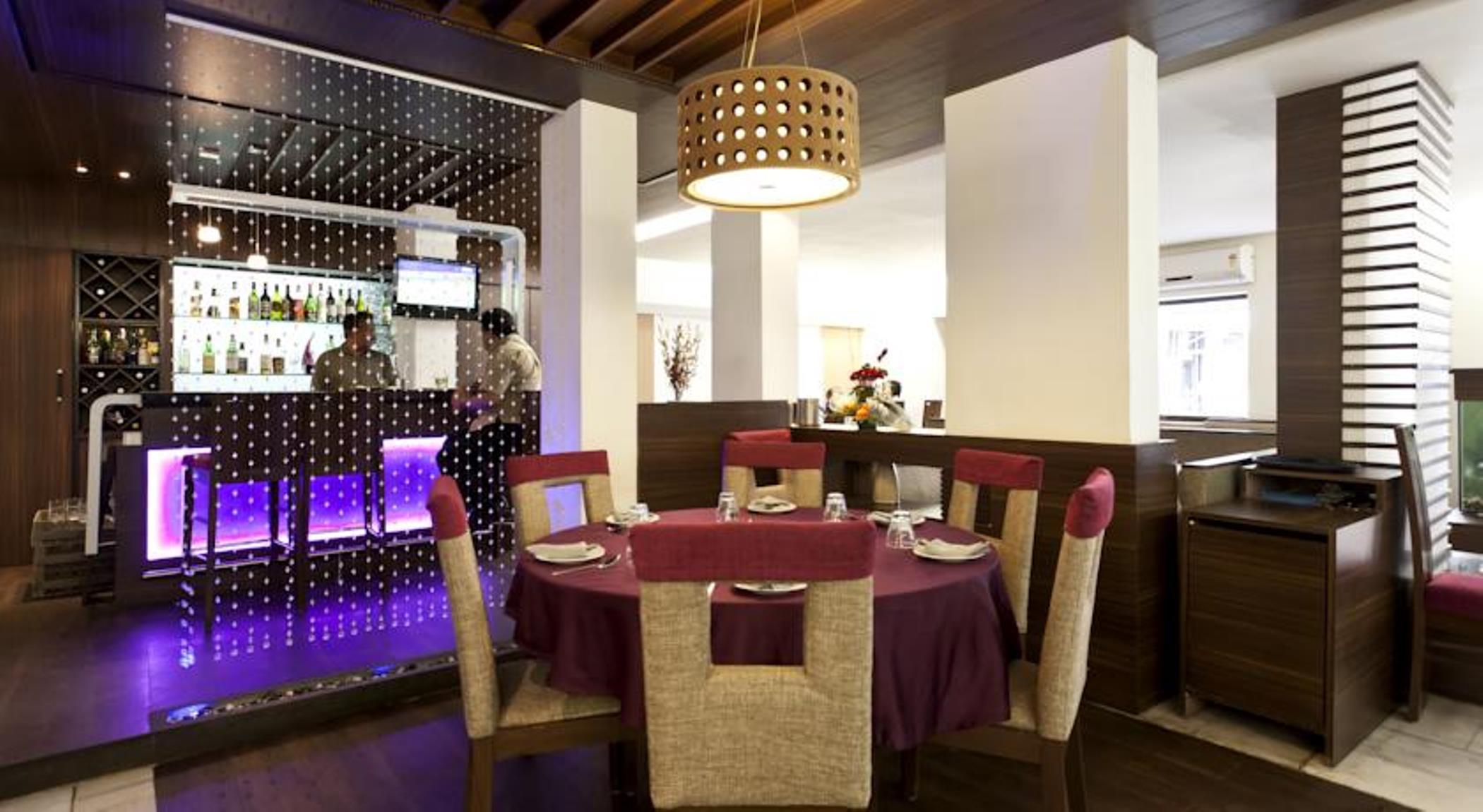 Accord Hotel Mumbai Exterior photo
