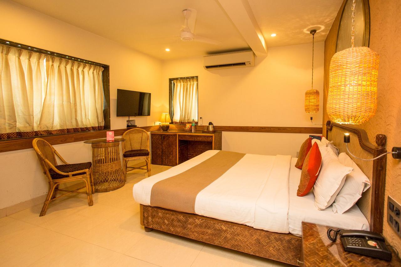 Accord Hotel Mumbai Exterior photo
