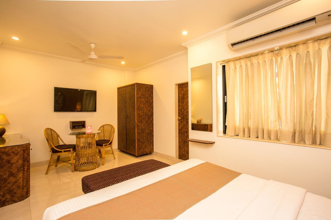 Accord Hotel Mumbai Exterior photo