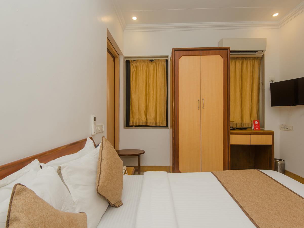 Accord Hotel Mumbai Exterior photo