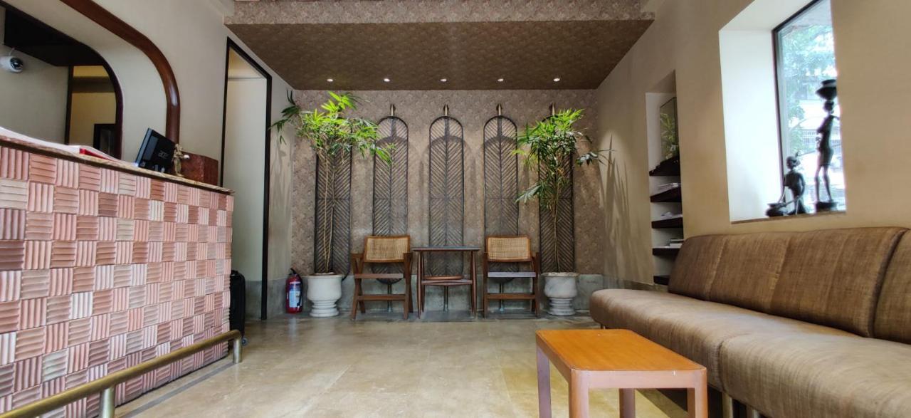 Accord Hotel Mumbai Exterior photo